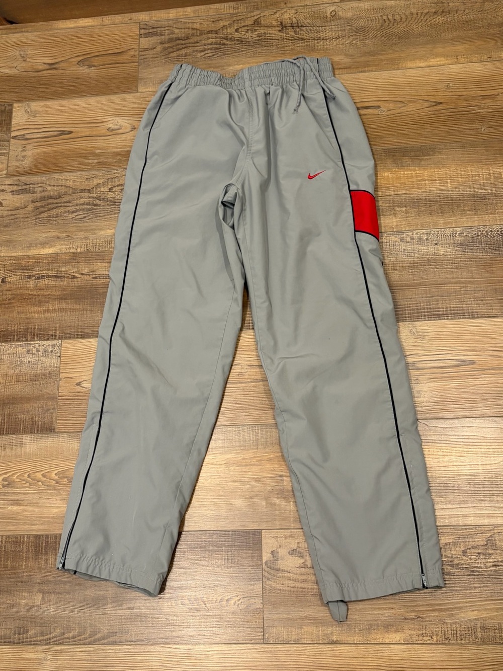 Vintage Nike Y2K Basketball windbreaker Track Men's M Gray/Red athletic Pockets